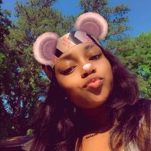 Meet your Posher, Daphne